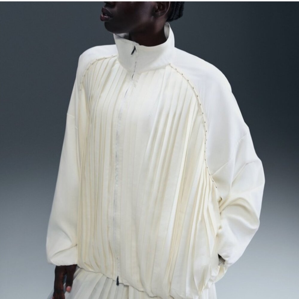 NIKE SPORTSWEAR  COLLECTION WOMEN'S  PLEATED TRACK JACKET NWT  SZ MEDIUM